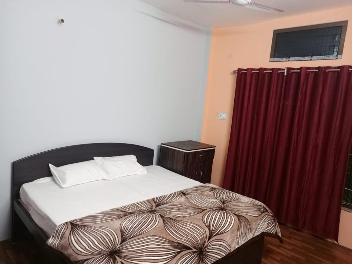Shri Niwas Homestay Ayodhya Buitenkant foto